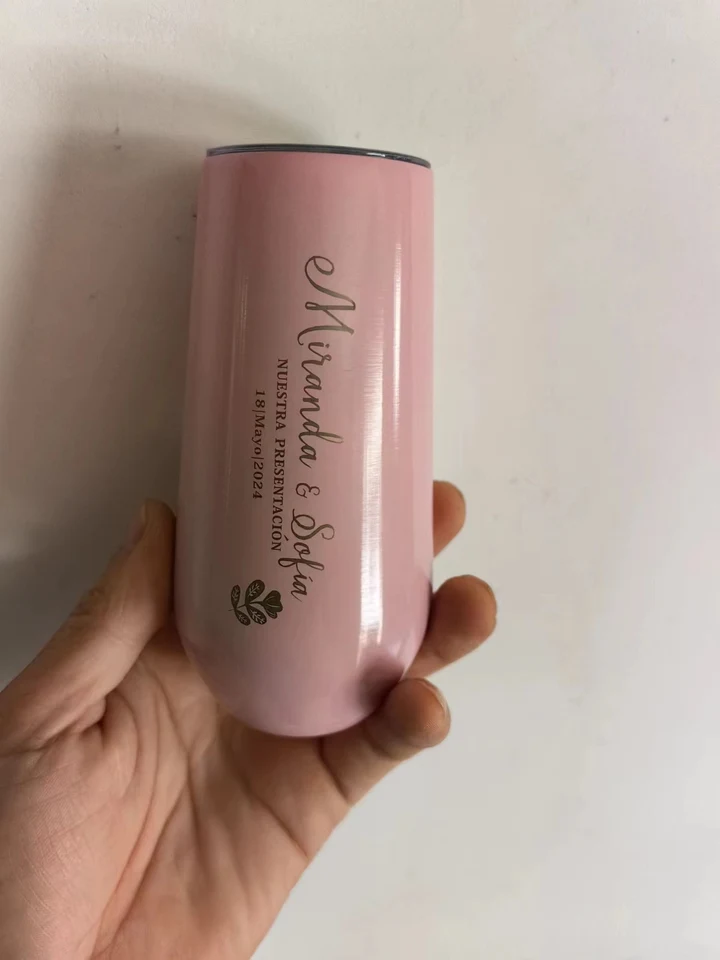 Vlastné logo Názov Swig Wine Cup Champagne Pivo Teros Tunos Tumbler Swig STEMLESLESLESS ROSE GLOH ZLATIE SWIG THORBLER Izolovaný termos