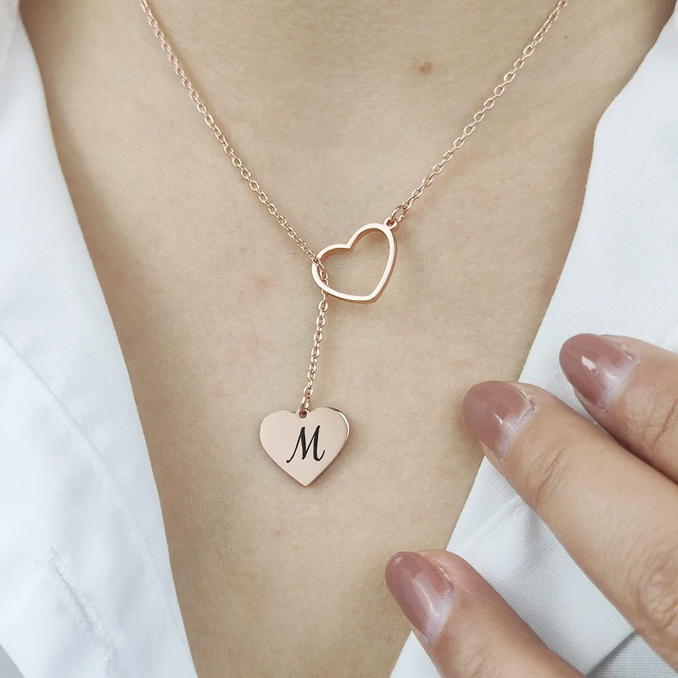 Vlastný gravírovaný náhrdelník pre ženy personalizované milostné srdce Prívesok Chokers z nehrdzavejúcej ocele šperky na Valentína darčeky