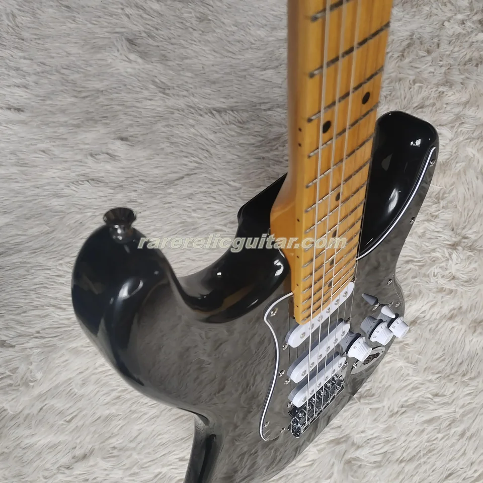 Vlastný obchod David Black Electric Guitar Lecnish lak javorový hmatník SSS Pickups Vintage Tuners Chrome Hardware