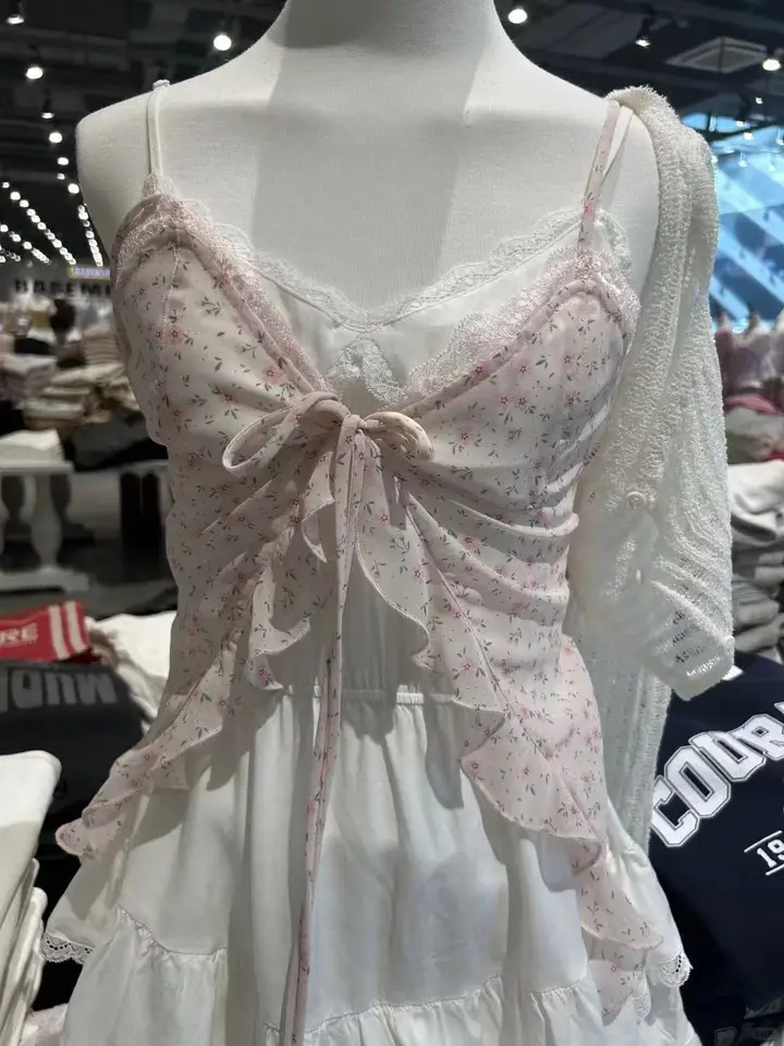 Volete Floral Pink Split Tank Tops Women Sexy V Brck Summer Pozrite sa cez šnurovanú camisole femme víla sladká vinobranie plodiny top y2k