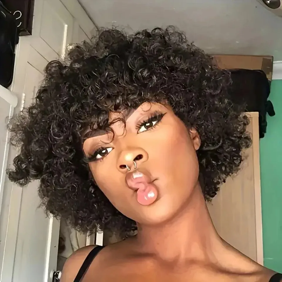 Vyrobená výstredná kučeravá parochňa lacná parochňa Krátky afro kučeravý bob plné strojové vlasy Parochňa s ranumi pre ženy brazílske remy vlasy