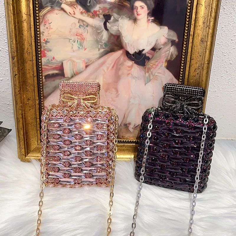 Vysoko kvalitné dámske parfumové fľaše Tvar Diamond kabelka celebrita Banket Crystal taška Dámy Plné diamantové messenger
