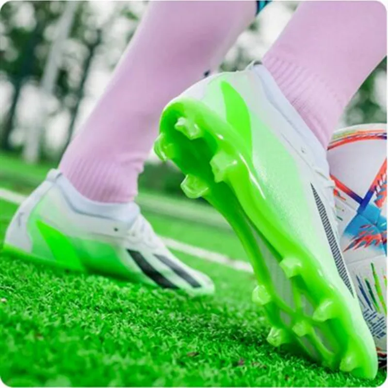 Vysoko kvalitné futbalové topánky Ultralaght Mens Futbalové topánky Non-Slip Turf Cleats TF/FG Training Football Sneovky Športové topánky Chuteira Campo 35-45