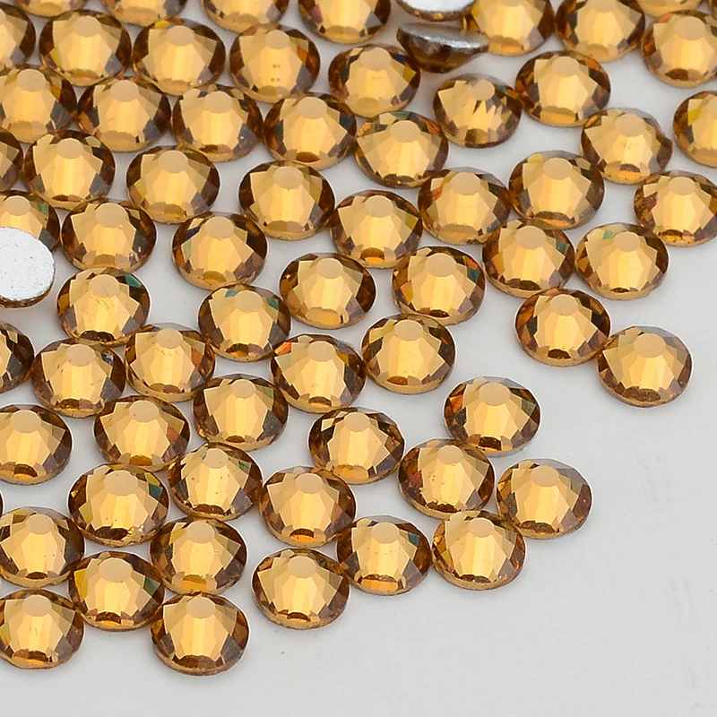 Vysoko kvalitné SS3-SS34 LT Colorado Topaz Glass Flatback Shinestone Round Strieborné spodné lepidlo na zlaté žlté kamene pre nechty