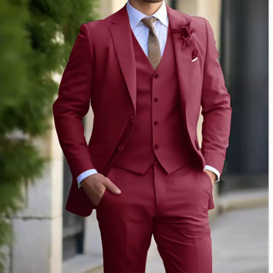 Vysoko kvalitné zárezy klošné pánske obleky módne elegantné single Breast Solid Color 3 -Peting Evening Party Svadobné ženíchy oblečenie