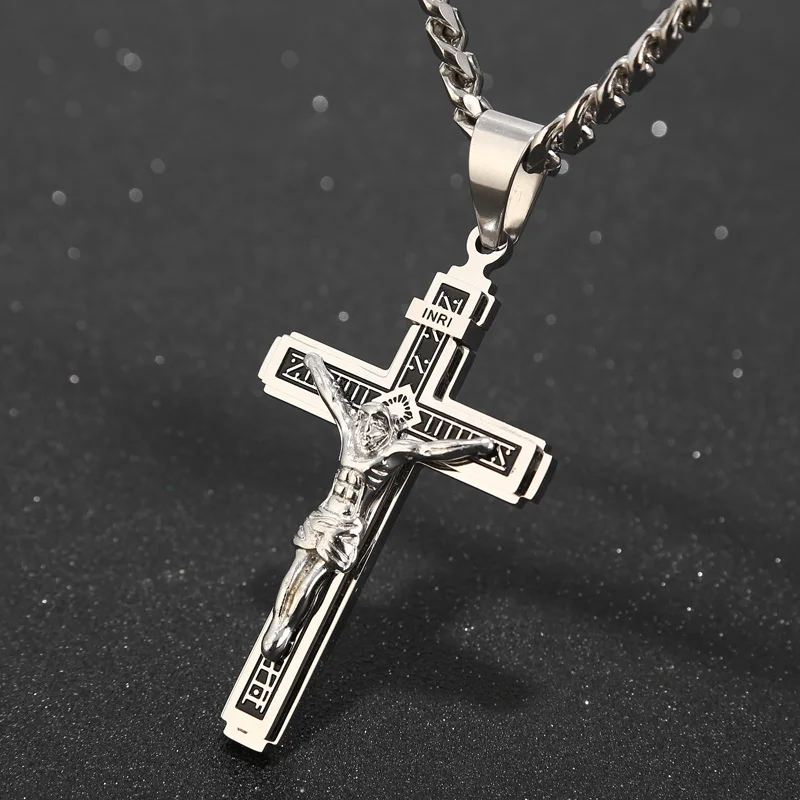 Vysoko kvalitný viacvrstvový kríž Kristus Kristus Kristus Crucifix pre šperky z nehrdzavejúcej ocele