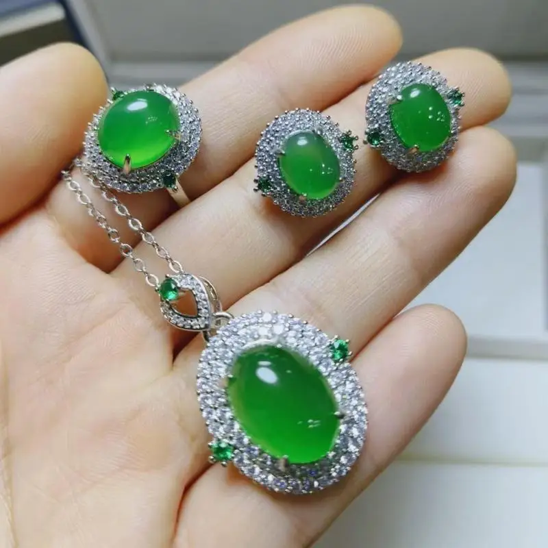 Vysoké ľadové zelené nefritové šperky vykladané s smaragdom zirkon luxusný jadeite náhrdelnícky náušnice prstene jwellery sety ženy