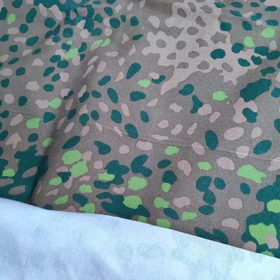 WWII WW2 Nemecká armáda DOT 44 PEA CAMO CAMUFLAGE TRAKÁ CATNA - 150 cm x 100 cm - Rovnomerná oprava