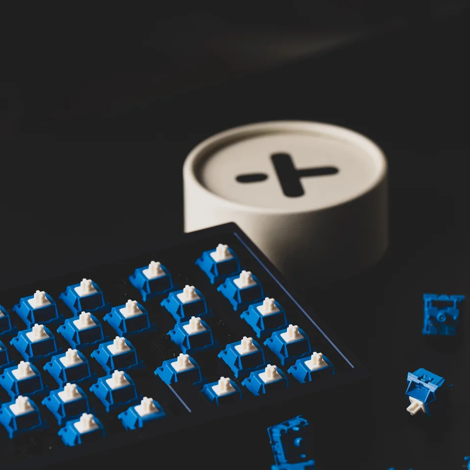 Xllab x Keygeek Briny R2 Spínačy 42G Mechanická klávesnica 5 PIN lineárna KOS Spring 2.0 Actuation Cestovanie PA66