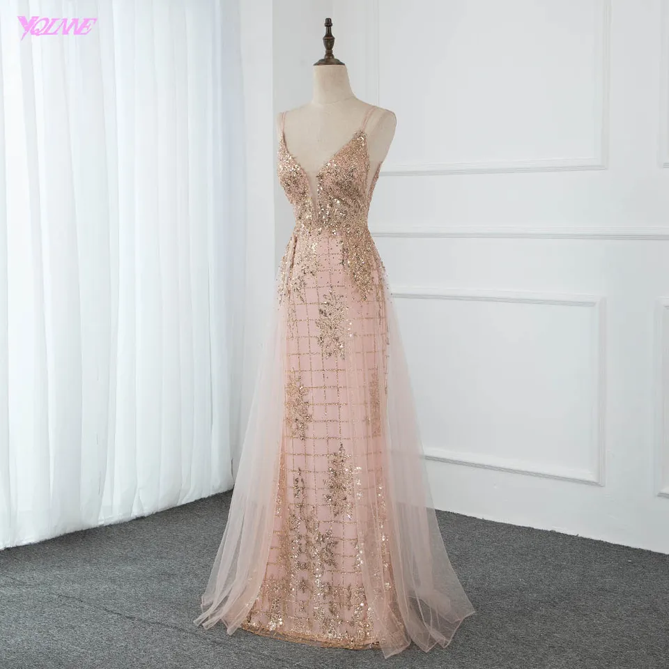 Yqlnne sexy popruhy dlhé plesové šaty Sparkly Rose Gold Crystals Tulle Sweet Party šaty šaty bezprostredné formálne tanečné šaty