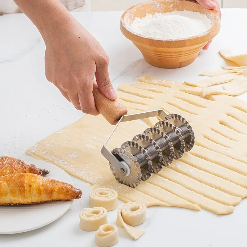 Z nehrdzavejúcej ocele Drevená rukoväť Pull sieťový nôž pizza pečivo mriežka valcová rezačka Cookie Cookie Pie Craft Kitchen Kúchody