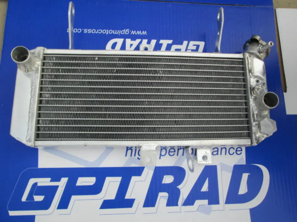 Za roky 2005-2009 Suzuki SV650 SV650S K5 K6 K7 K8 K9 SV 650 S Hliníkový chladič chladiča chladiaceho chladenia 2005 2007 2008 2009
