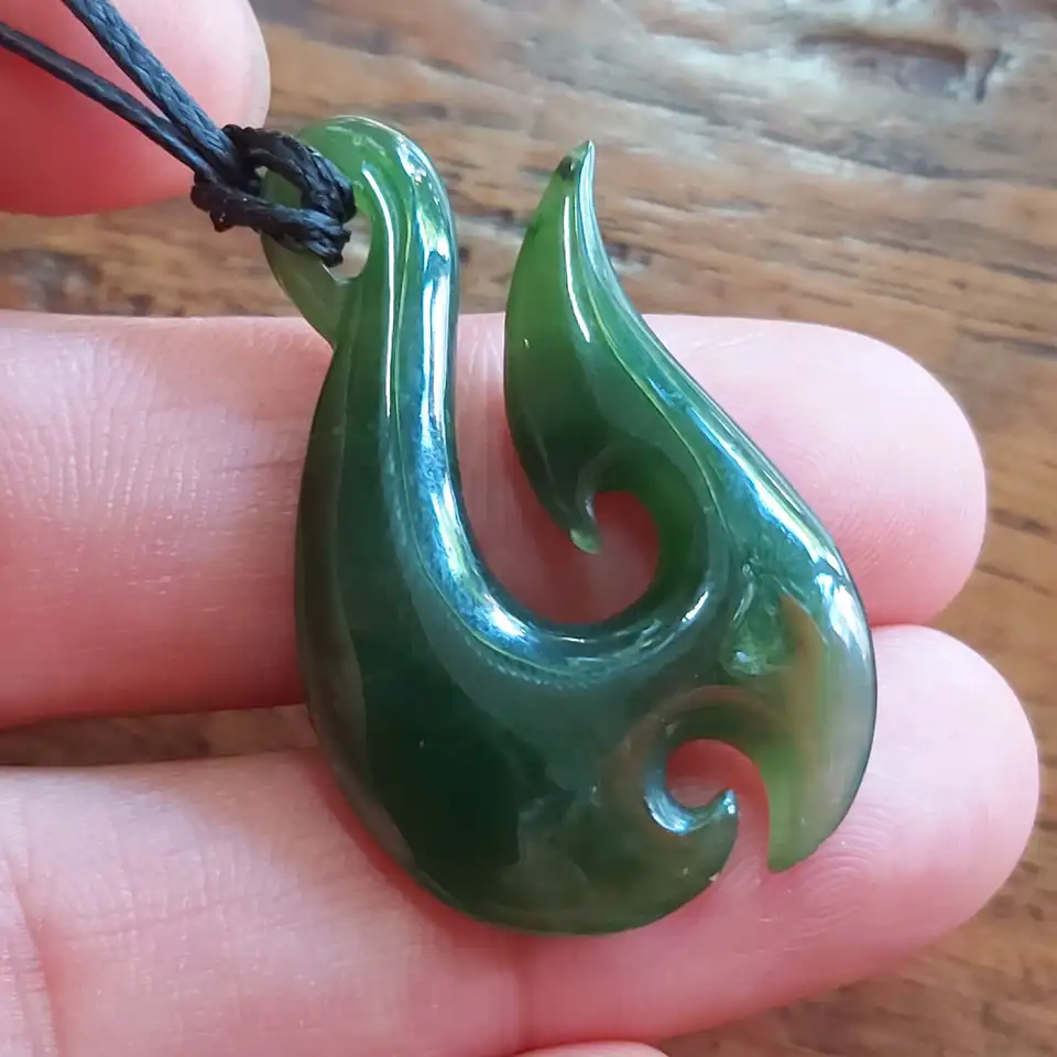 Zelený nefrit jade malý prívesok Nový Zéland maorský štýl Greenstone Pounnamu Canadian Jade Jade Kid Diečko chlapec Detský náhrdelník Darček