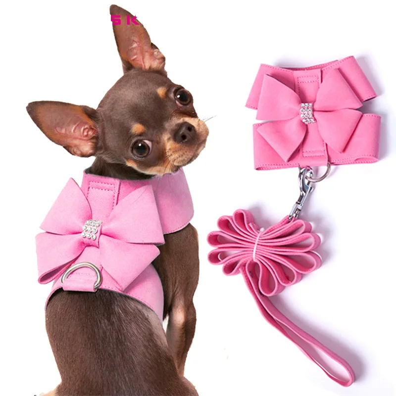 Značka mäkká semišová koža Small Pet Dog Postroj pre šteniatka Chihuahua Yorkie roztomilý zväzok domácich miláčikov s vodítkami na luxusný predaj horúcich predajných kameňov