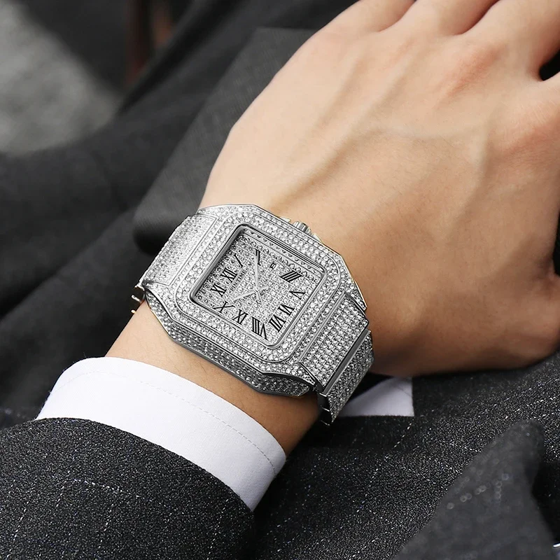 Značka Square Men Quartz Watch Ice Out Luxury Full Diamond Ultra ThinooProof Hip Hop Wristwatch Populárna položka