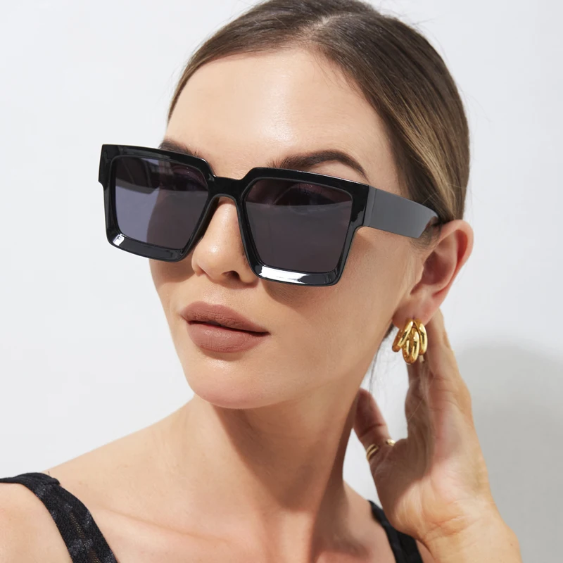 Značka vintage štvorcové slnečné okuliare Ženy muži retro luxusný dizajnér čierne slnečné okuliare Unisex odtiene okuliare UV400