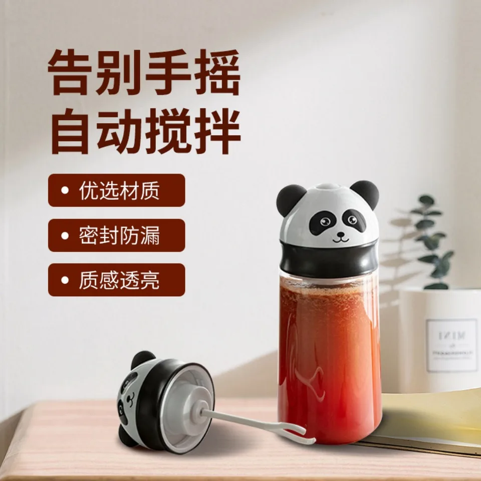 Čierna karikatúra Panda Mixing Cup