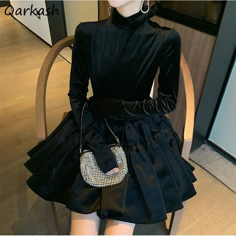 Čierne guľové šaty Mini šaty Ženy Elegantné elegantné jesenné párty temperamentné dámy Sladké definované princezná s dlhým rukávom estetické vesty