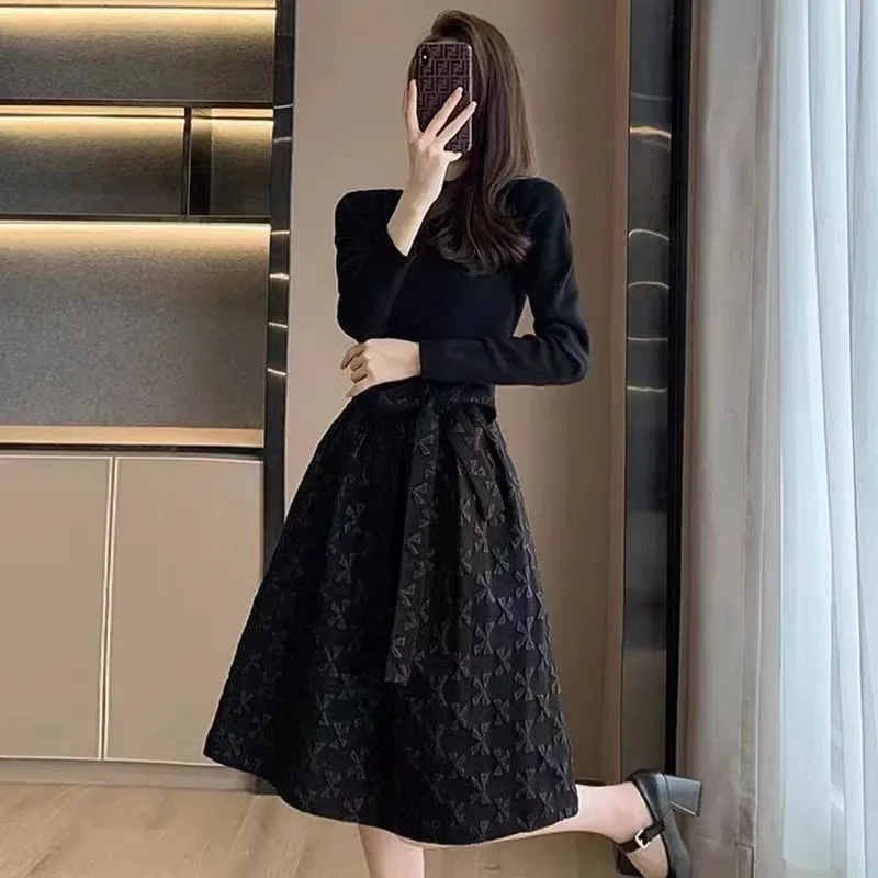 Čierne šaty Dámske dámske s dlhým rukávom Módny pásik priliehaný na odletie Elegantné dvojdielne ilúzia A-Line Puff Sukňa