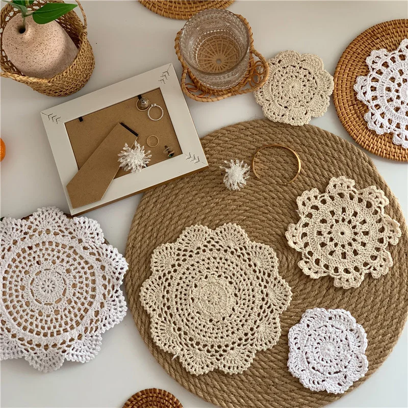Čipka Coaster Heart Kvet v tvare úložného priestoru Dekoratívne podnosy na kávu fľaša rohože Photo rekvizity svadobné prestieranie večierok Domáca dekorácia