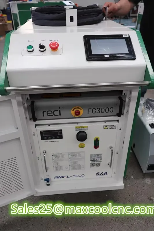 Čína výroba Rust Demonser Cleaner 1000W 2000W 3in1 ručné vlákno laserové čistenie zváracieho stroja