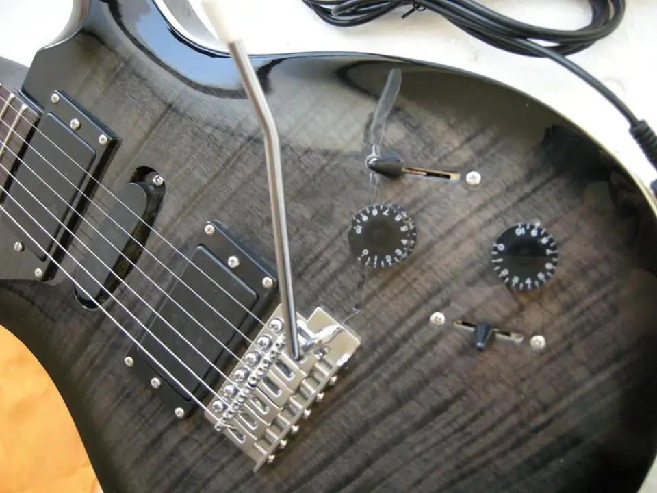 Čínska gitarová továreň Vlastná šedá farba elektrická gitara Rosewood Fretboard s vtáčou škrupinou vložka 722