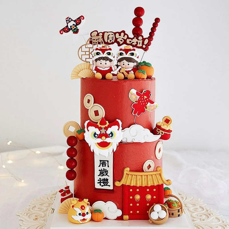Čínske dieťa narodeniny Topper Lion Dance Doll Doll Persimmon Puss Durned Bun Drum jednoročná oslava dekorácie Doll Boy Girl