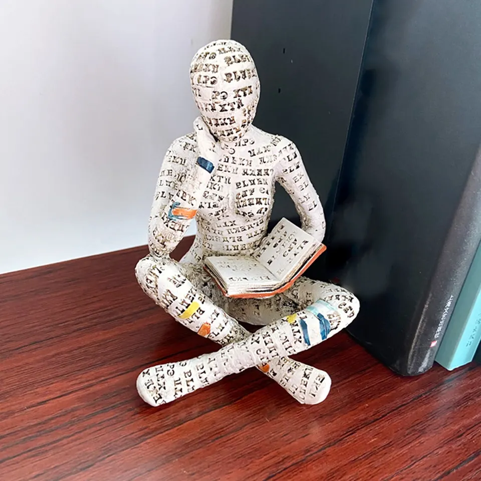 Čítanie ženy figurína Readin Reading Woman Figurín inovatívne dámy čítanie pulp plutčiek knižnice pre domácu výzdobu