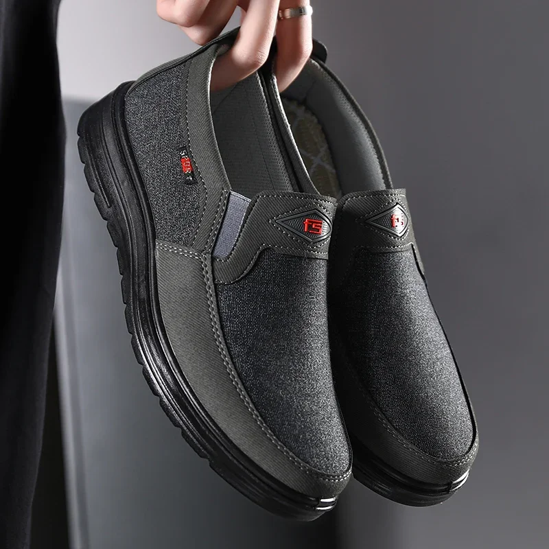 Ľahké muži pre neformálne topánky plátno topánky na opotrebenie, ktoré nie sú kĺzané pánske mokasiniská priedušné komfortné hnacie topánky Zapato hombre
