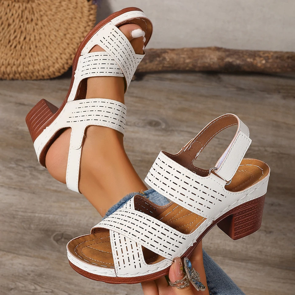 Ľahké vysoké podpätky Ženy Sandále Summer 2025 Biele členkové remienok Platforma Sandles Woman Fashion Chunky podpätok Rímske sandále