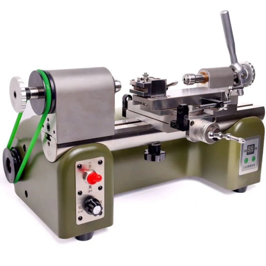 Šiesty generácia CZ 50 Watch Lathe je vybavená hlavným strojom a vstavanou energetickou frézovacou frézovacou podperou exten