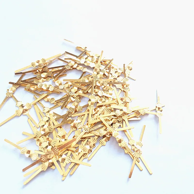 Špičková kvalita 100ks L25 Zlatá Bowtie Copper Connectors Crystal Prisms of Lustrie Light Parts Konektory Príslušenstvo pre kryštál