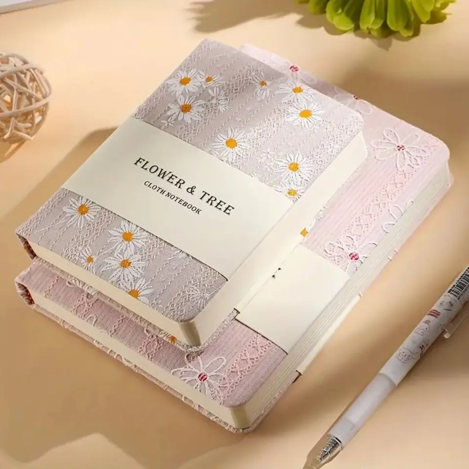 Štýlová Daisy Ručná kniha Kompaktný tkanina Kvetinový notebook Morandi Cotton Cloth Binding Pocket Book pre návrat do školy