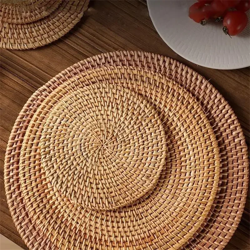 Šálka ​​Round Round Natural Rattan Coasters ručné viničie tkanú horúcu izoláciu Plackingové čalúnky stolové čalúnenie kuchynská dekorácia čajové doplnky