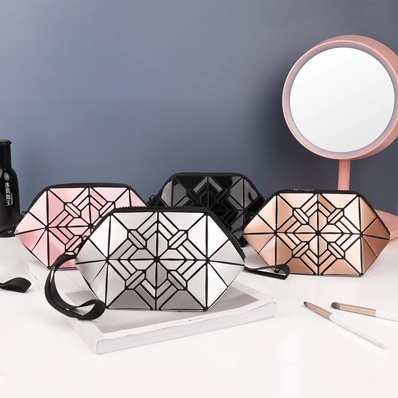 Ženy cestujú kozmetickou taškou Multifunkčné geometrické tašky