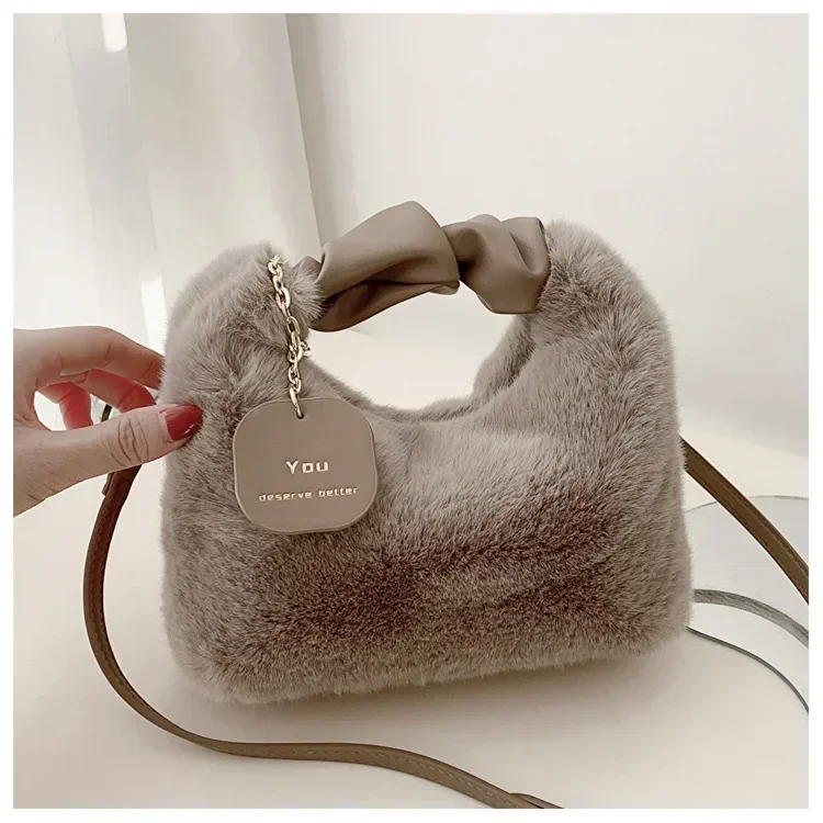 Ženy faux kožušinové plyšové kabelky Ruched rukoväť malá dáma crossbody taška Príležitostná tote polmesiac Hobos zimné tašky pre ženy