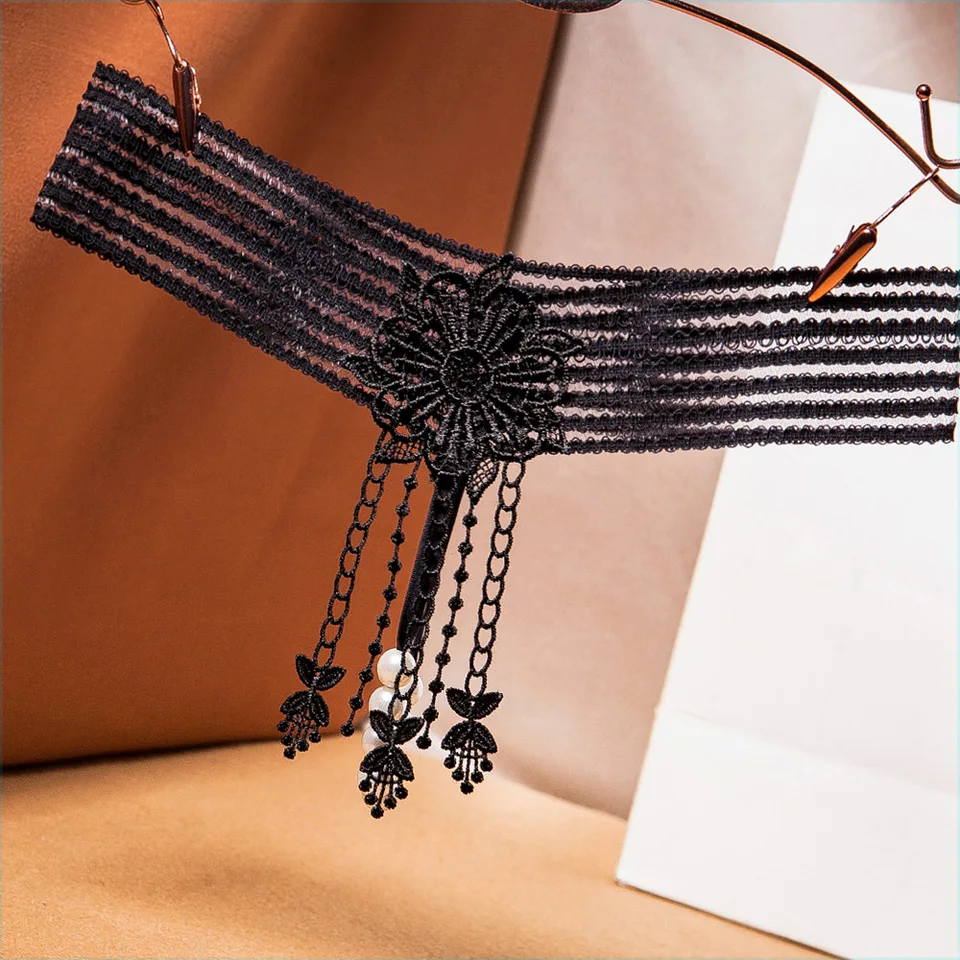 Ženy Sexy čipky Klusové korálkové perspektíva trenia Tassel Pearl Massage erotický tangá Hold G-String s nízkym pásom