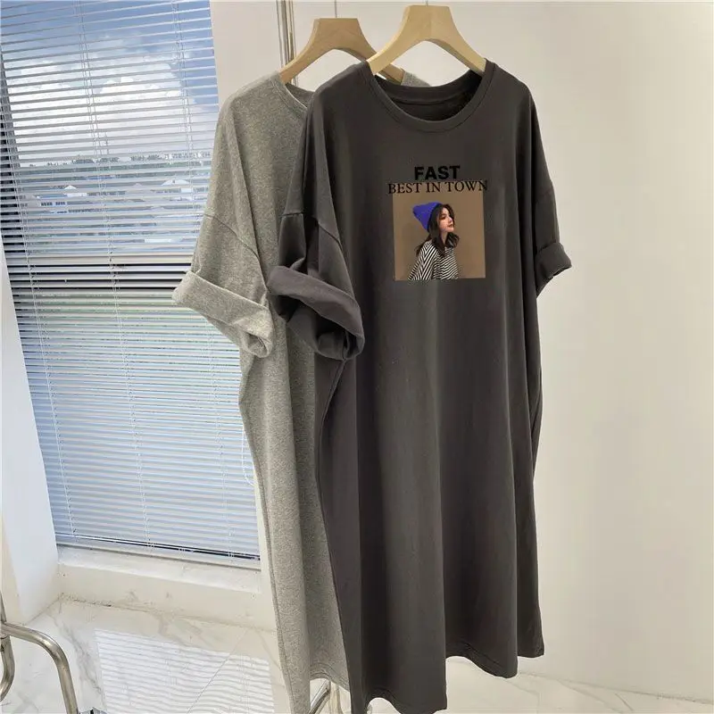 Ženy tunika Summer s krátkym rukávom tlačené kórejské módne šaty ženské voľné voľné elegantné pullové šaty